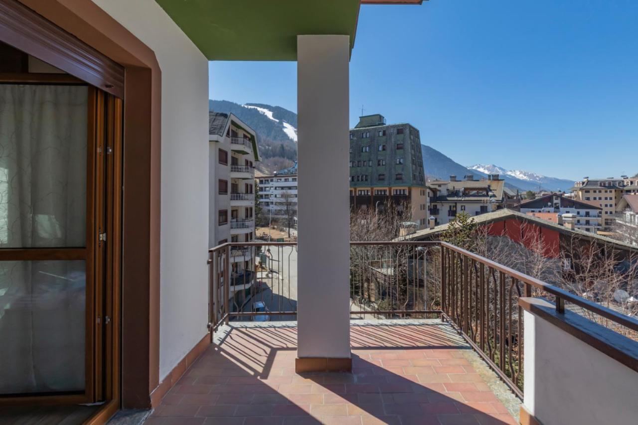 Europa Master Guest Apartment Aprica Exterior foto